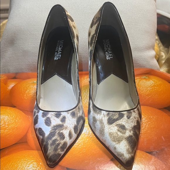 Michael Kors Animal Print Heels Size 7 1/2 - Picture 1 of 7